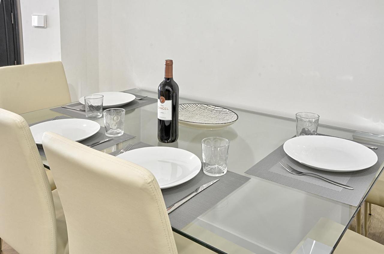 Apartamento De Dos Dormitorios En Triana Σεβίλλη Εξωτερικό φωτογραφία